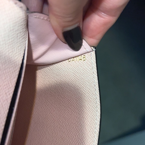 ❌❌SOLD❌❌Louis Vuitton Jeanne Wallet - Picture 14 of 16